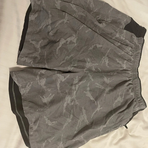 Short - Picture 2 of 5